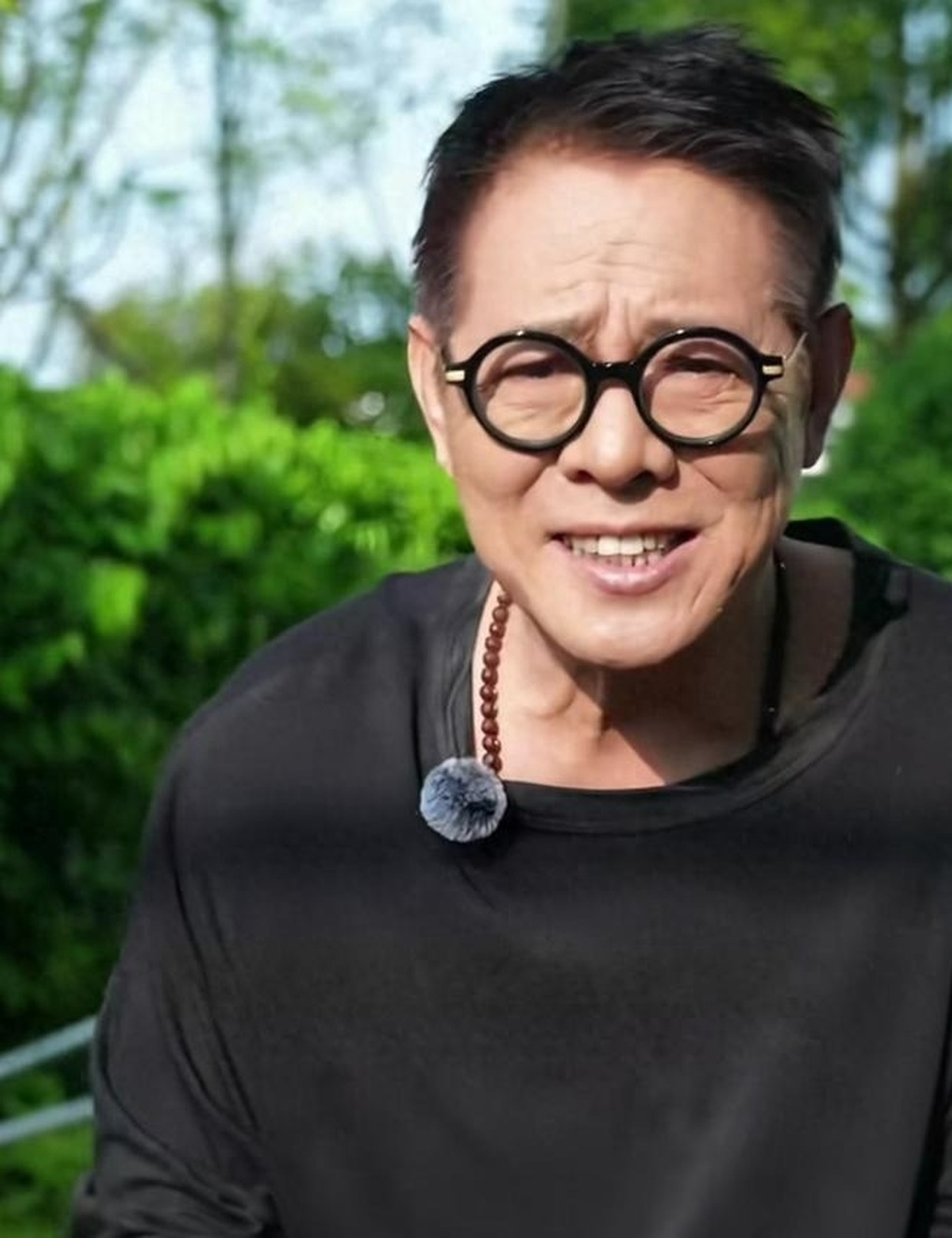 Lý Liên Kiệt để mặt mộc, tắt công cụ chụp ảnh, đáp tin đồn thay tim đổi máu - 1