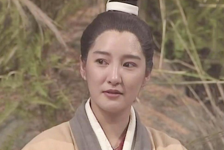 Ly Mac Sau dep nhat man anh Mot minh nuoi