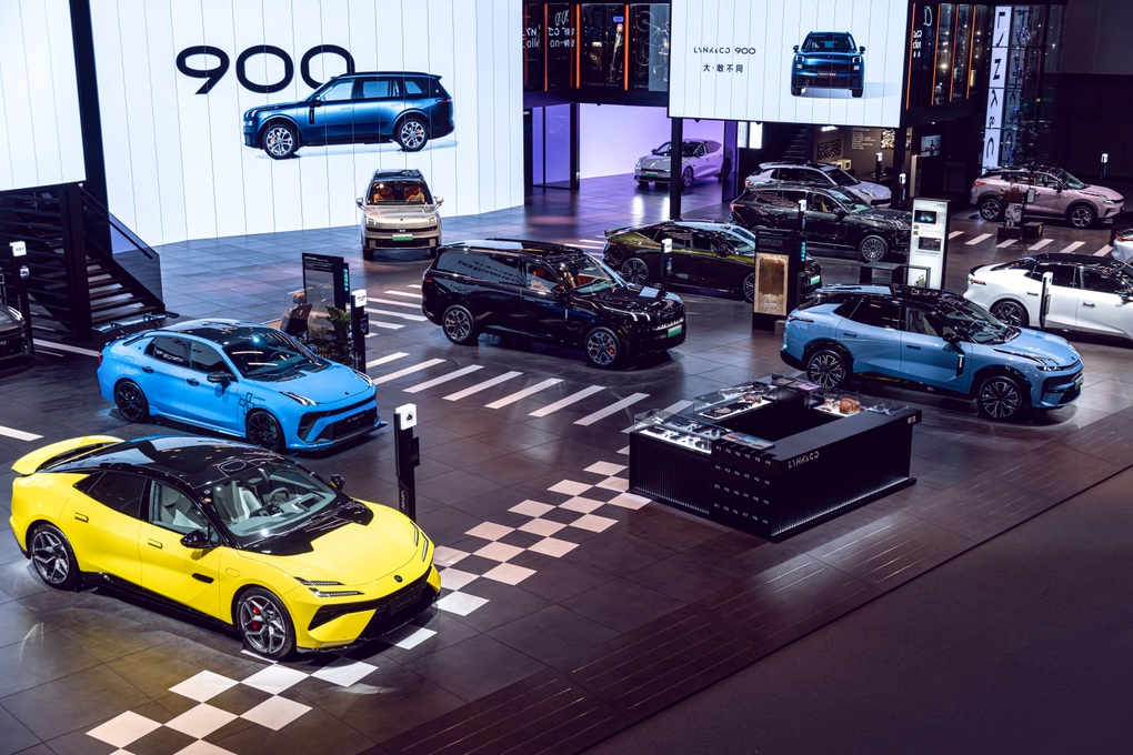 Lynk  Co 900 đánh dấu bước tiến sản phẩm và thiết kế tại Guangzhow Auto Show 2025 - 1