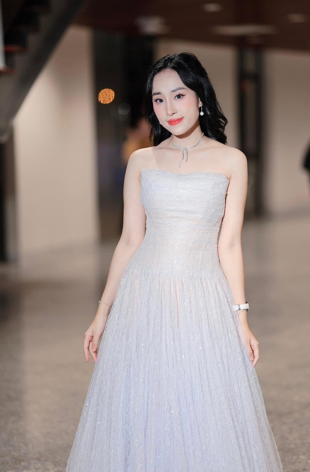 MC Ngân Hà: Vượt qua mặc cảm nói ngọng để theo đuổi nghề dẫn chương trình - 1