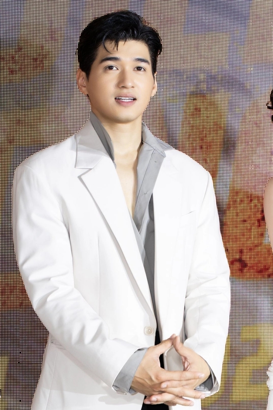 Mỹ nam đóng nhiều phim top 1 phòng vé nhất Việt Nam 2025: Phim nào cũng hơn 200 tỷ, visual đẹp vượt mức cho phép- Ảnh 1. Mỹ nam đóng nhiều phim top 1 phòng vé nhất Việt Nam 2025: Phim nào cũng hơn 200 tỷ, visual đẹp vượt mức cho phép- Ảnh 1.