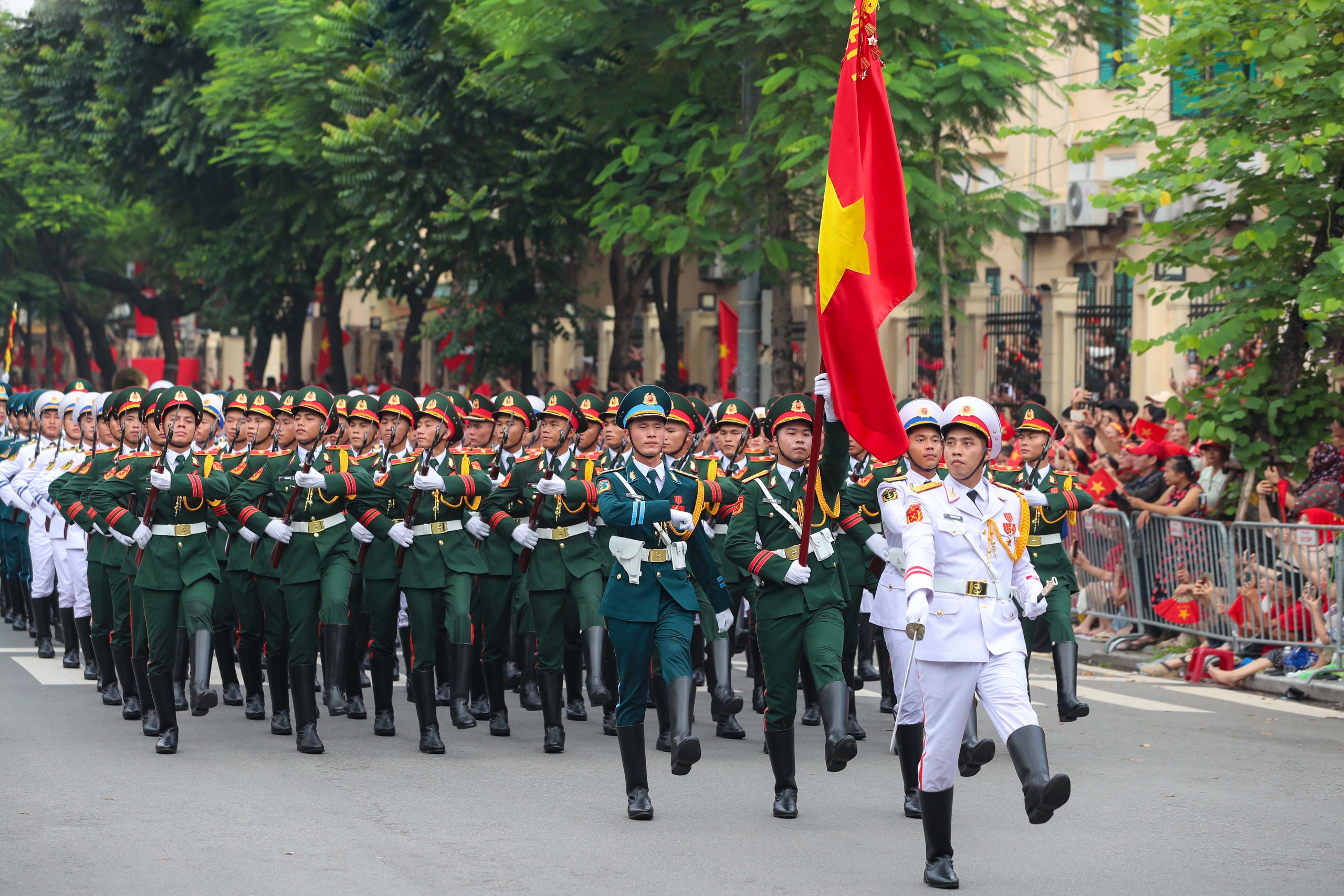 Mãi mãi xứng danh “ Bộ đội Cụ Hồ ” của Quân đội nhân dân Việt Nam - Ảnh 1.