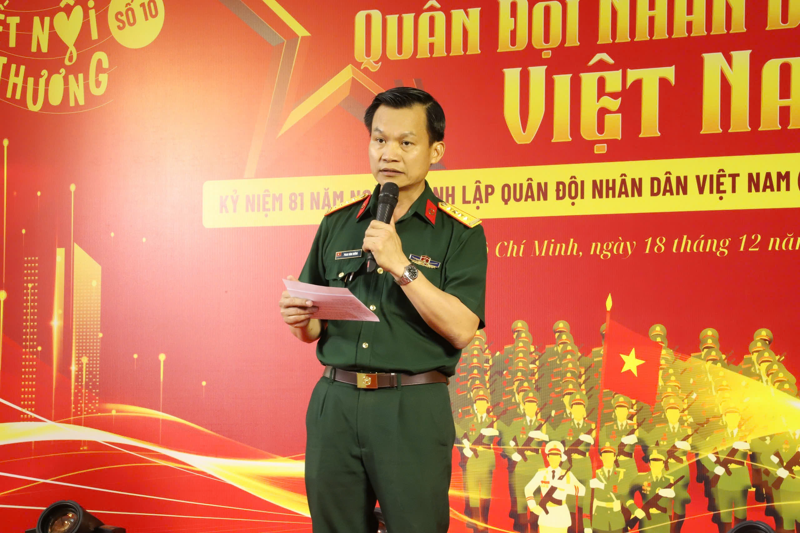 Mang âm nhạc đến với hơn 300 người bệnh, cán bộ, chiến sĩ tại Bệnh viện Quân y 175 1 Mang âm nhạc đến với hơn 300 người bệnh, cán bộ, chiến sĩ tại Bệnh viện Quân y 175 - Ảnh 1.