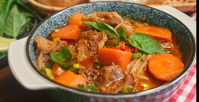 Món bò kho là một trong những món ngon ngày lạnh hấp dẫn.