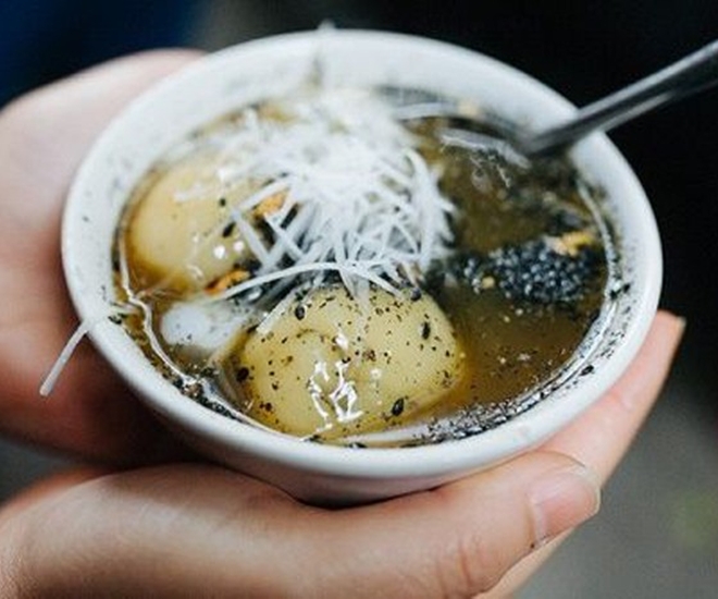 Món bánh ôm trọn mùa đông Hà Nội, càng ăn vỉa hè càng ngon, mách bạn 5 địa chỉ nổi tiếng 1 Nhất định phải ăn bánh trôi tàu khi đông về