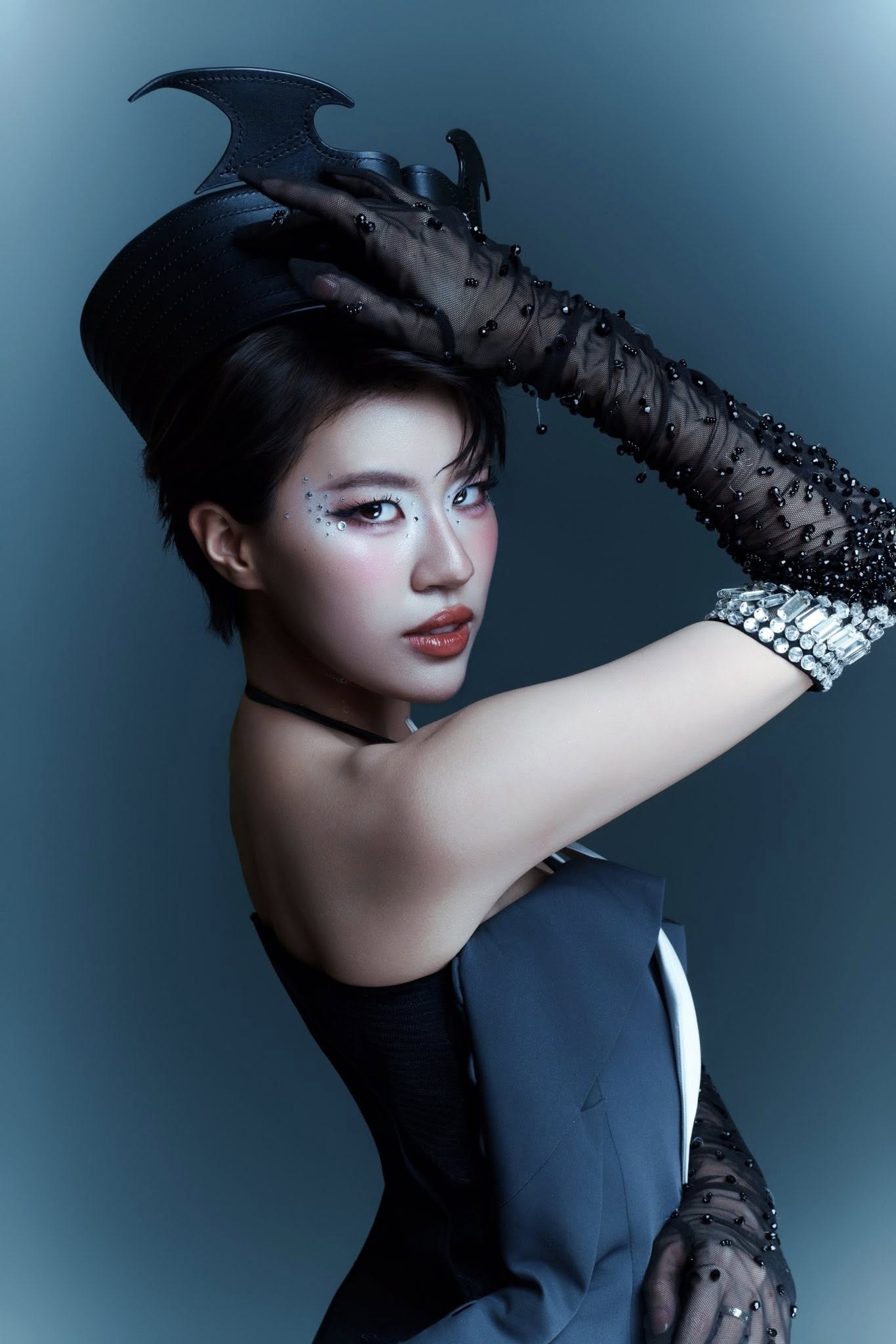 Bản hit giúp mỹ nhân Vbiz đổi đời: Một bước nổi tiếng toàn cầu, 5 năm chưa có hiện tượng nào soán ngôi- Ảnh 1.