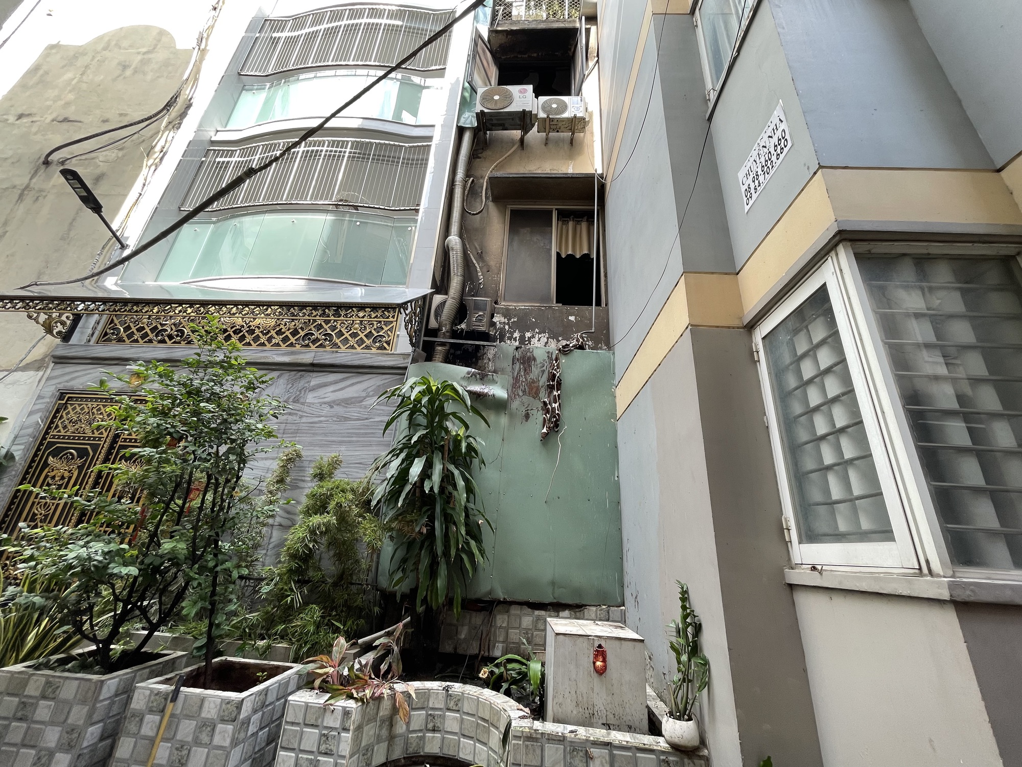 Vụ cháy quán bún ốc 4 người chết ở TP.HCM: Một phụ nữ mới xin vào làm 2 ngày thì gặp nạn tử vong- Ảnh 2.