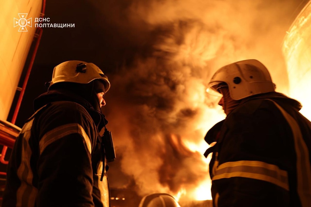 Mưa hỏa lực của Nga khiến nhiều khu vực Ukraine mất điện 12-16 giờ/ngày - 1