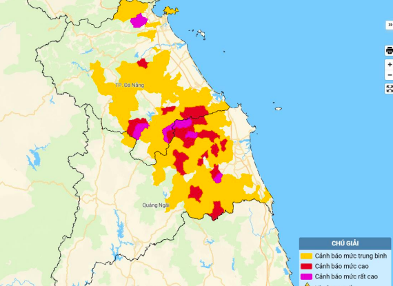 Mưa lớn 254 mm, 81 xã phường ở Đà Nẵng, Quảng Ngãi nguy cơ lũ quét, sạt lở- Ảnh 1.