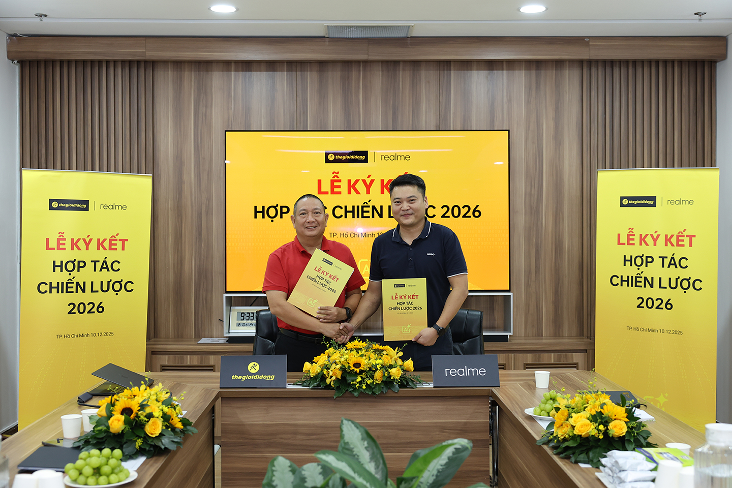 Mục tiêu tăng trưởng bứt tốc 1 realme và Thế Giới Di Động ký kết chiến lược 2026: Mục tiêu tăng trưởng bứt tốc - Ảnh 1.