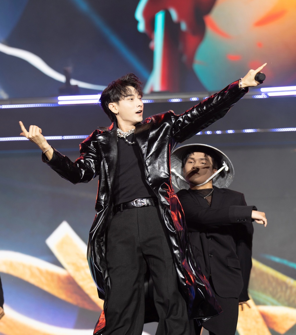 Mỹ Tâm nhận giải Thành tựu trọn đời, Hòa Minzy là đại sứ truyền cảm hứng - 1