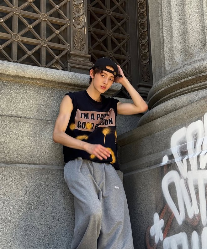 Mỹ nam 2k9 chấp đẹp tiêu chuẩn khắc nghiệt của dân Hàn: Mũi Conan thế này thì chê gì nữa?- Ảnh 17. Mỹ nam 2k9 chấp đẹp tiêu chuẩn khắc nghiệt của dân Hàn: Mũi Conan thế này thì chê gì nữa?- Ảnh 17.