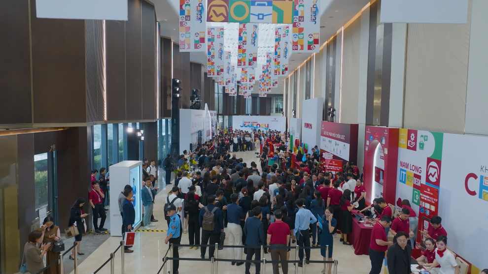 Nam Long Journey 2025: Hàng nghìn lượt khách tham dự trong ngày đầu tiên - 2