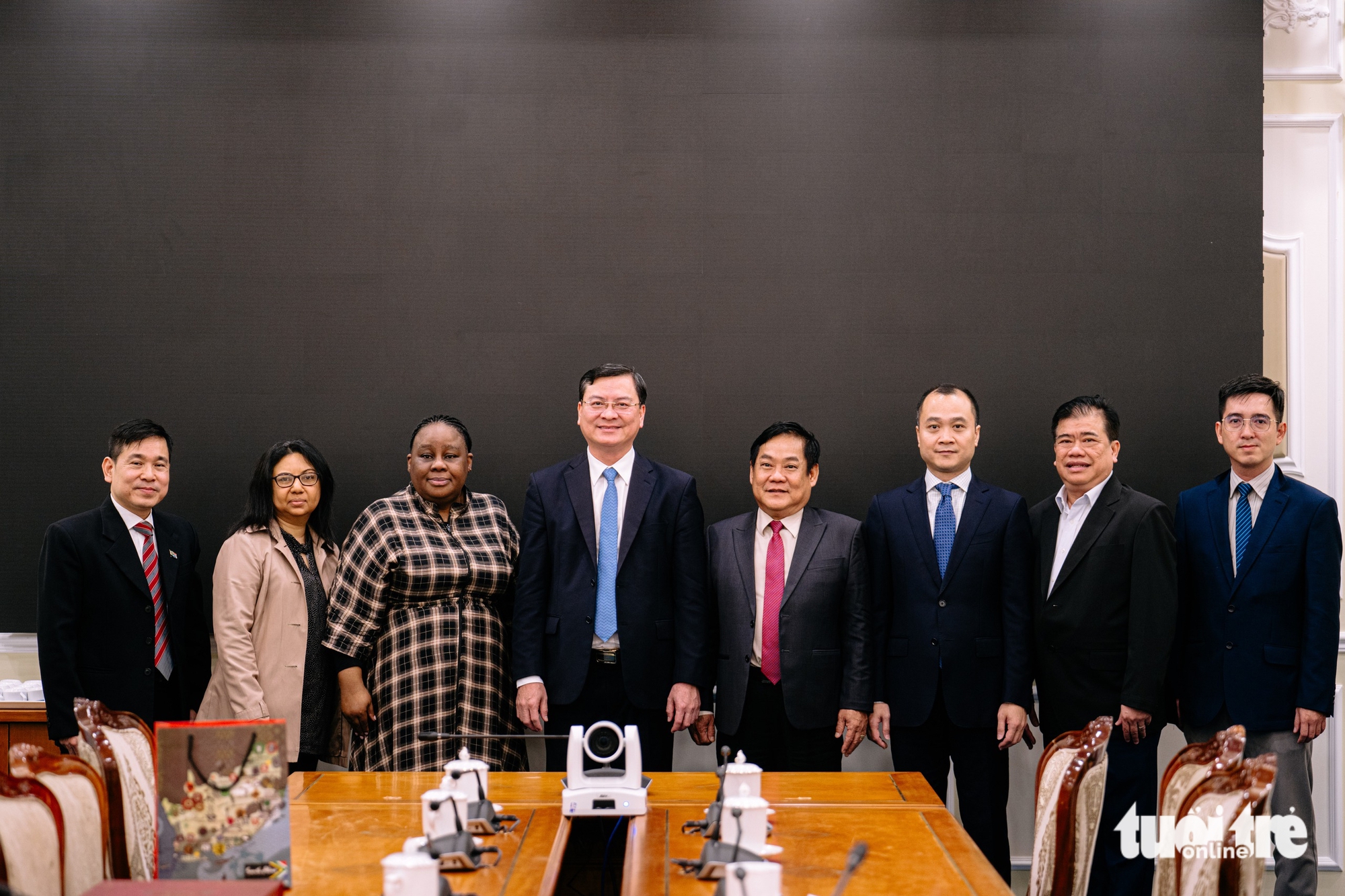 Nam Phi muốn 'làm mới' quan hệ hợp tác giữa TP.HCM và thành phố Johannesburg - Ảnh 1.