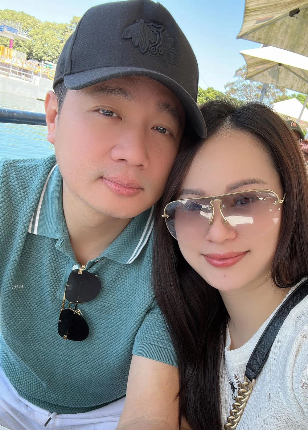 Nam ca si so huu khach san 50 phong tiet