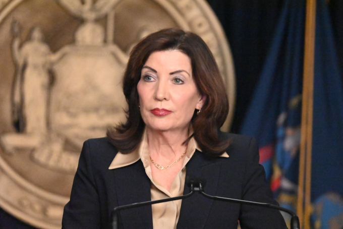 Governor of New York Kathy Hochul delivers remarks at a press conference at her office, announcing she does not remove Eric Adams as Mayor of the City of New York in Manhattan, New York, United States, on February 20, 2025 (Photo by Kyle Mazza/NurPhoto). (Photo by KYLE MAZZA / NurPhoto / NurPhoto via AFP)