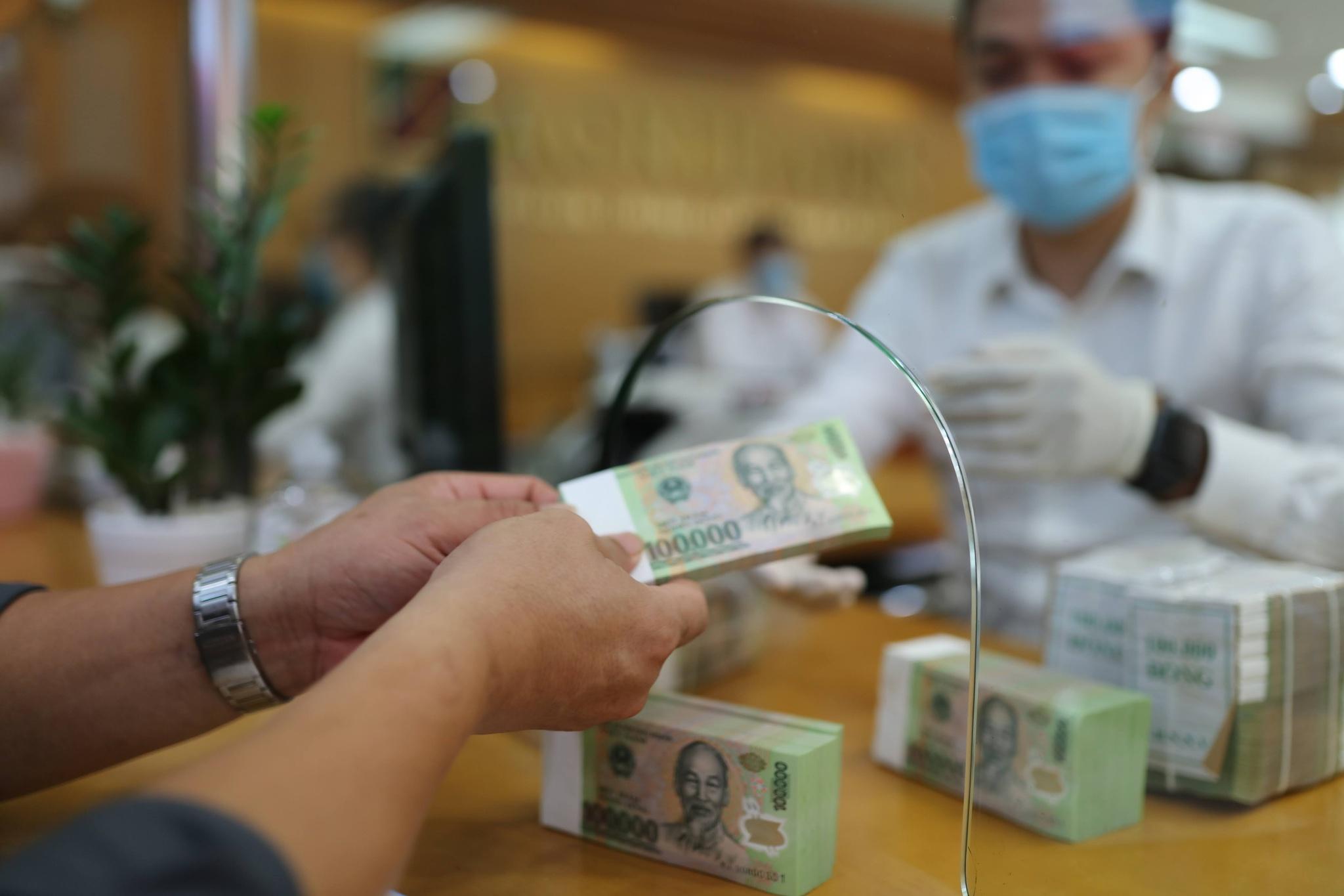 Ngân hàng nào thu phí tài khoản có số dư thấp, không giao dịch?- Ảnh 1.