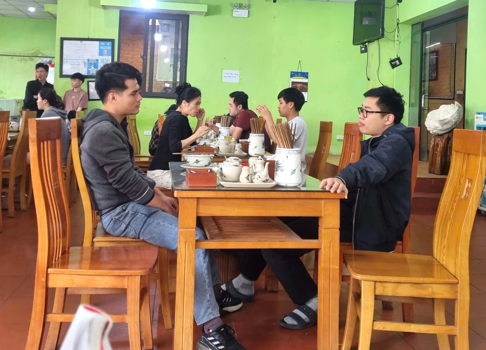 Ngành thuế tập trung kiểm tra hộ kinh doanh che giấu doanh thu- Ảnh 1. Ngành thuế tập trung kiểm tra hộ kinh doanh che giấu doanh thu- Ảnh 1.