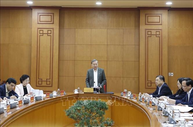 - Ảnh 1. - Ảnh 1.