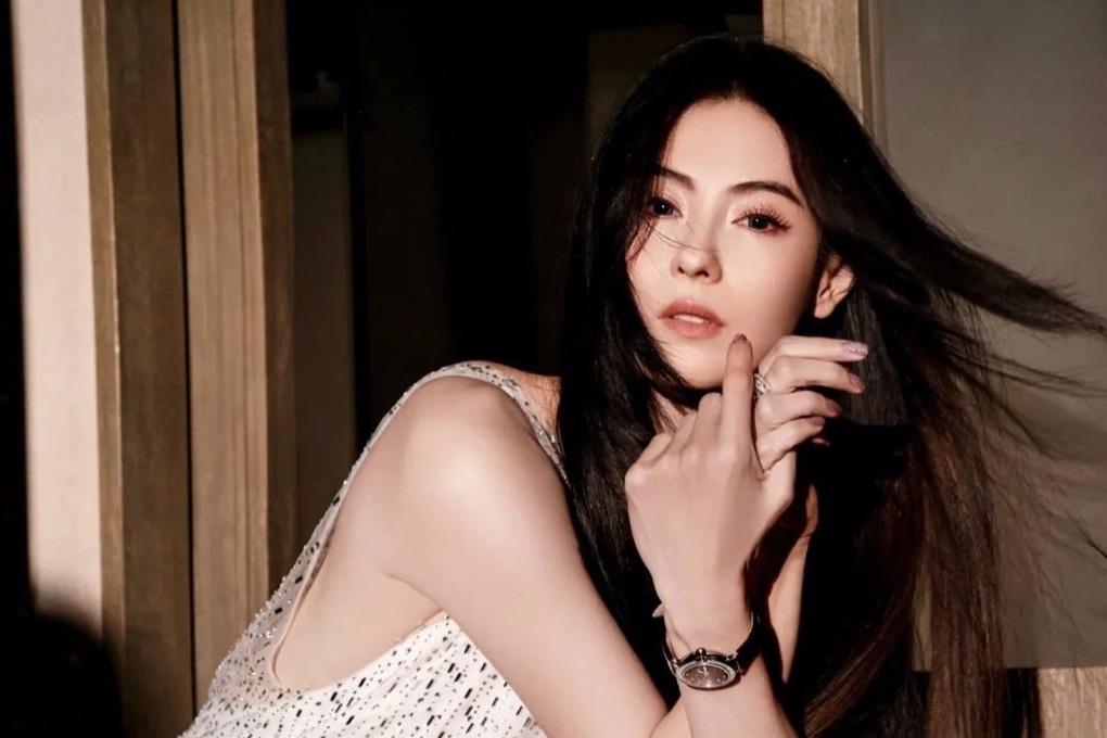 Ngọc nữ màn ảnh Hoa ngữ Trương Bá Chi bị đồng nghiệp, bố mẹ nuôi tố vô ơn - 1