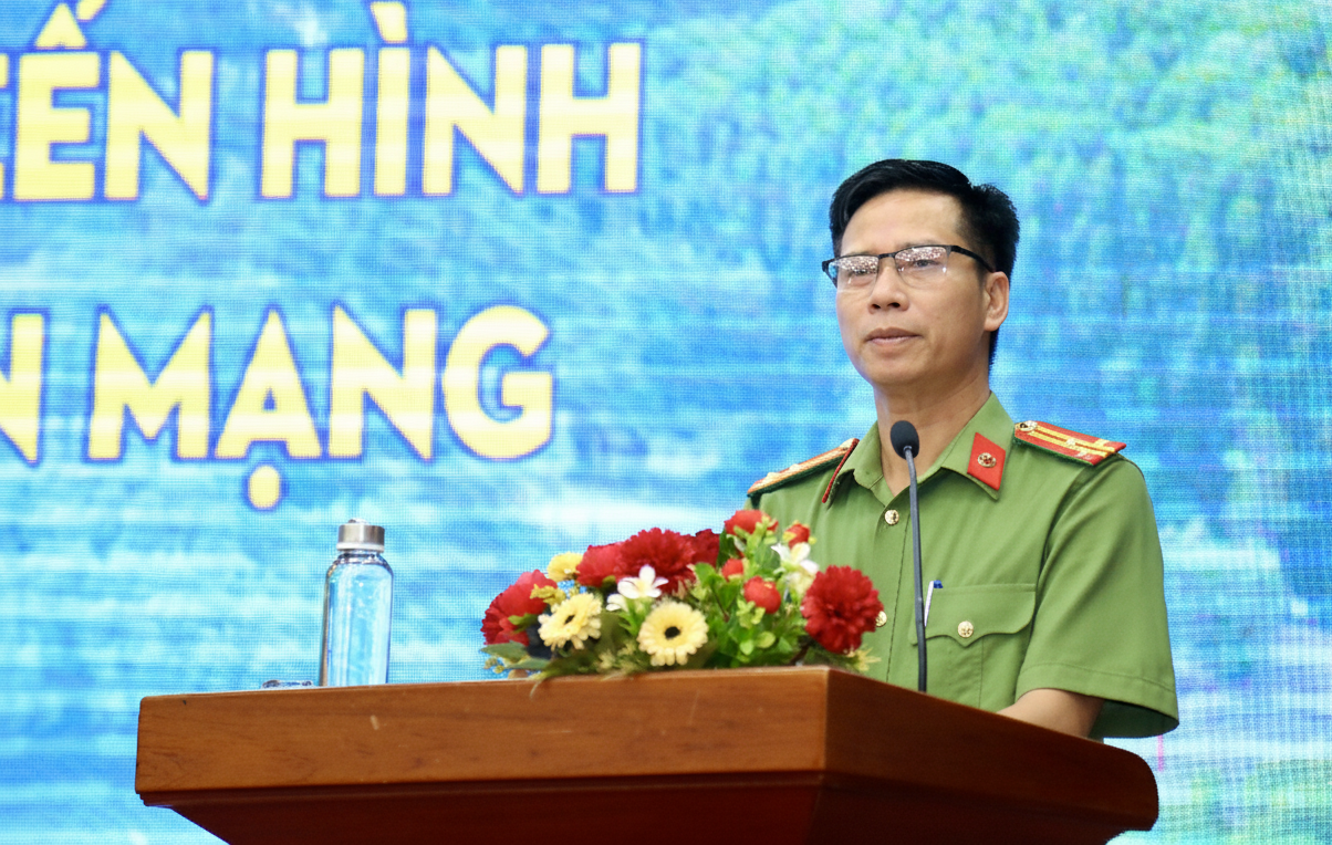 Người Cà Mau mất hơn 105 tỉ đồng vì lừa đảo qua mạng - Ảnh 1.