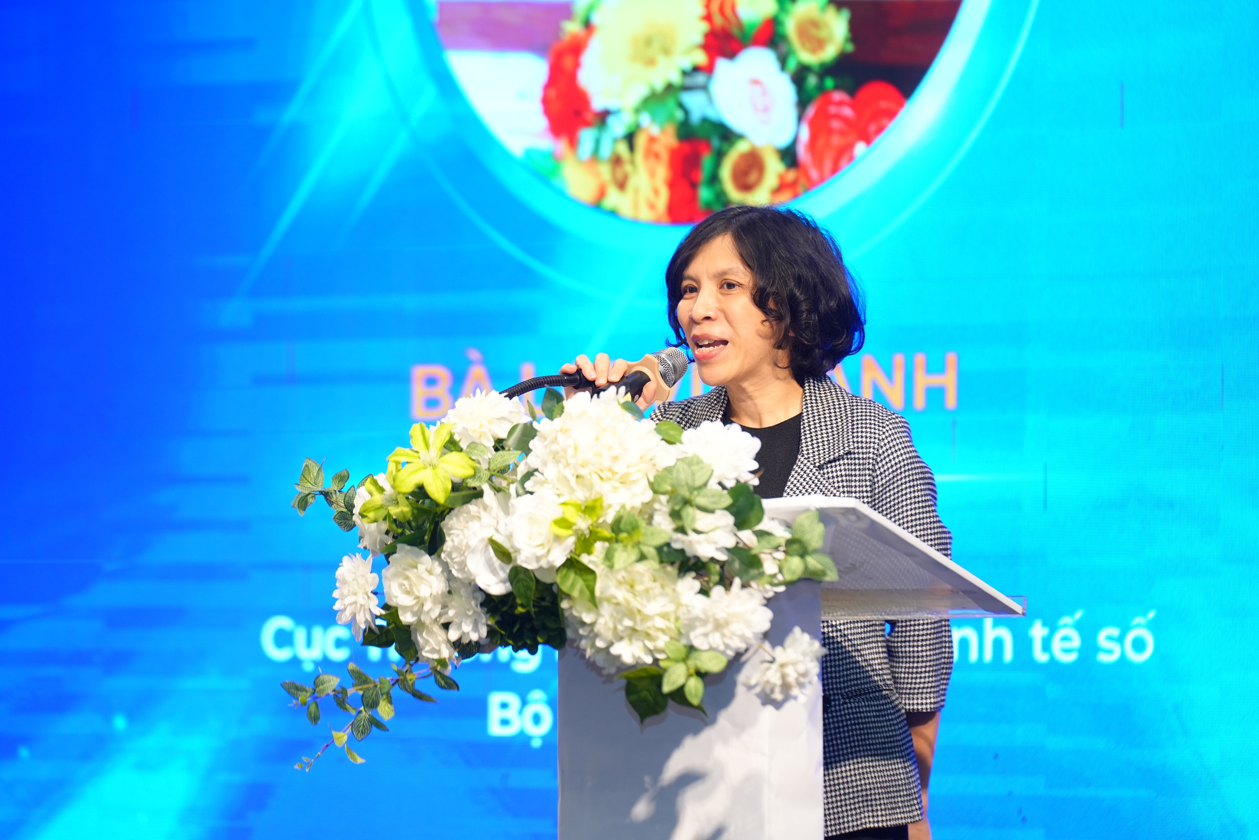 - Ảnh 1. - Ảnh 1.