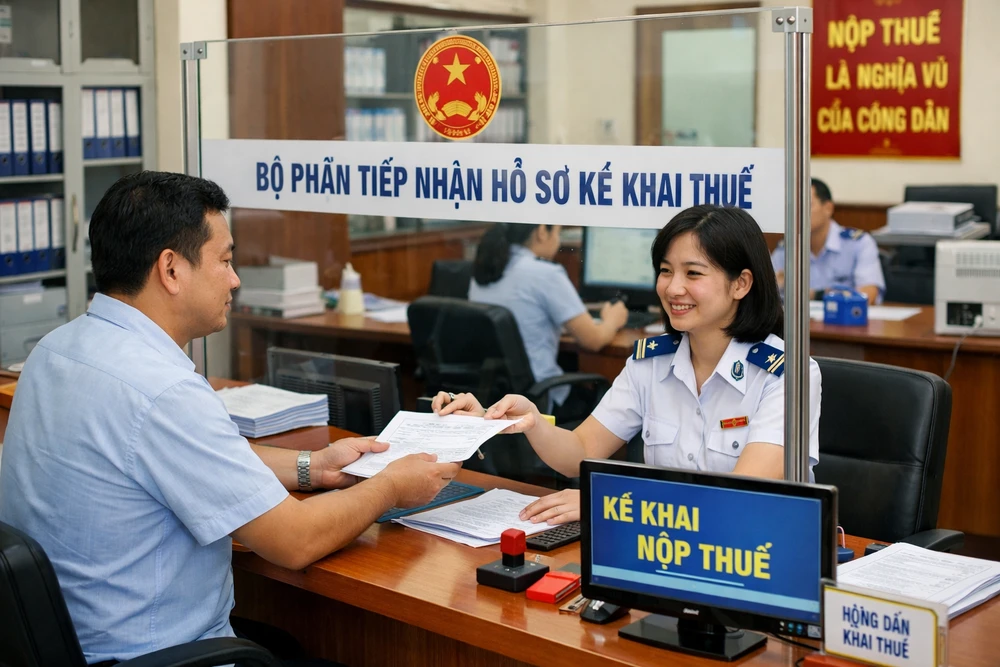 Người dân nộp thuế vào ngân sách Nhà nước. Ảnh minh họa: AI da-nang-2.jpg