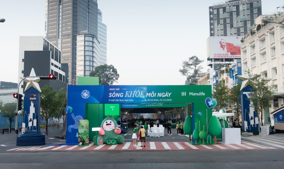 Người dân TPHCM kiểm tra sức khỏe cuối năm tại ngày hội “Sống khỏe mỗi ngày 2025” - 1