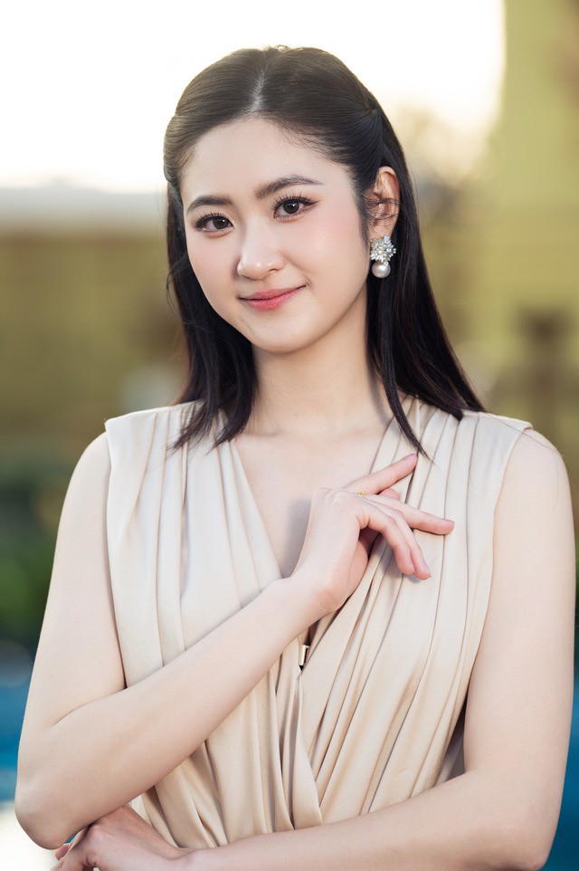 Theo BTC, thí sinh chiến thắng giải phụ "Top model by fan vote" sẽ được xuất hiện trên trang truyền thông quốc tế về hoa hậu lớn nhất thế giới Missosology & Sash Factor. Ngoài ra, top 3 hạng mục này còn nhận Ngôi sao Hy vọng - Nhân đôi điểm bình chọn trong chặng "Người đẹp được yêu thích nhất".