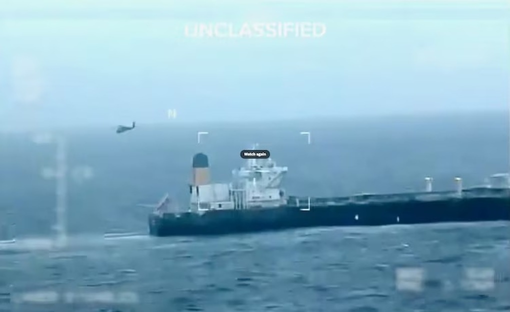 Nhà Trắng yêu cầu “phong tỏa dầu Venezuela trong 2 tháng - 1