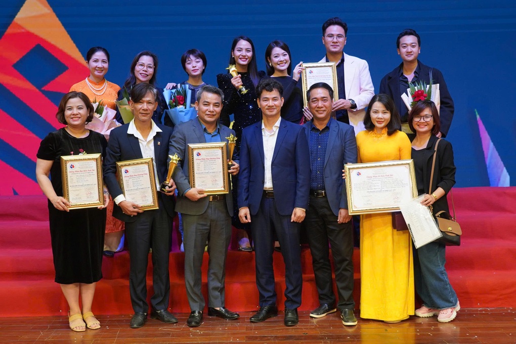 Nhà hát Kịch Việt Nam nhận nhiều giải thưởng tại Liên hoan sân khấu - 1