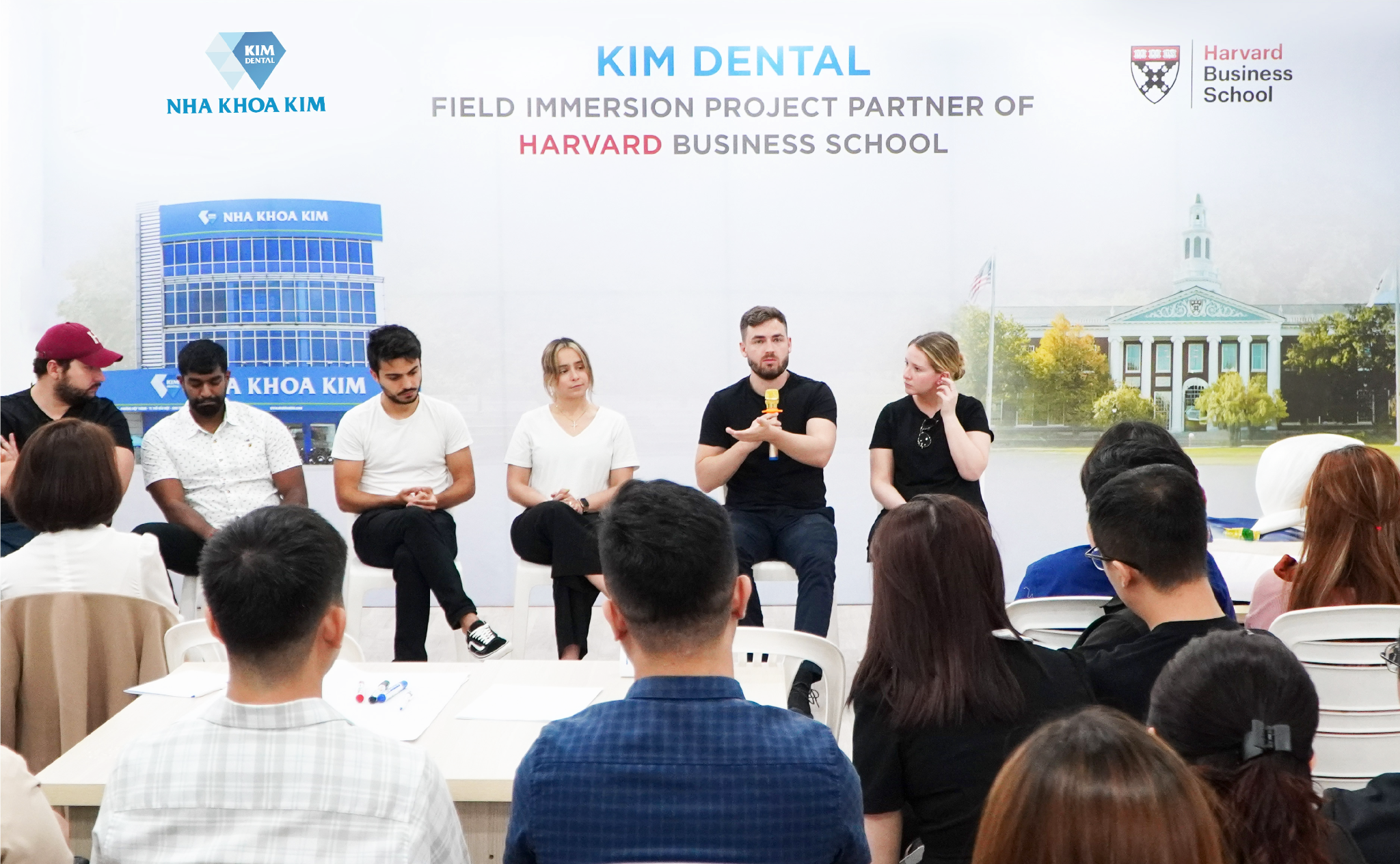 Sự công nhận từ Harvard và Chính phủ Singapore là bảo chứng cho sự minh bạch và chất lượng chuẩn quốc tế.