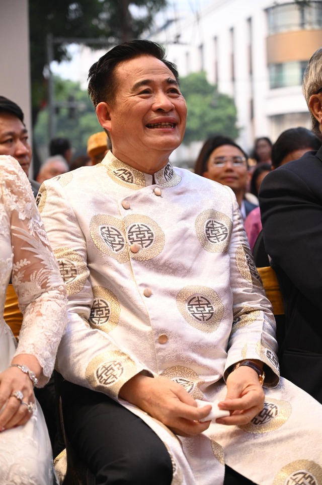 Nhà sáng lập Bảo Tín Mạnh Hải: 15 - 16 triệu/ chỉ vàng là mồ hôi của người lao động, bán kém một ly cũng đủ đánh mất tín nhiệm- Ảnh 1. Nhà sáng lập Bảo Tín Mạnh Hải: 15 - 16 triệu/ chỉ vàng là mồ hôi của người lao động, bán kém một ly cũng đủ đánh mất tín nhiệm- Ảnh 1.