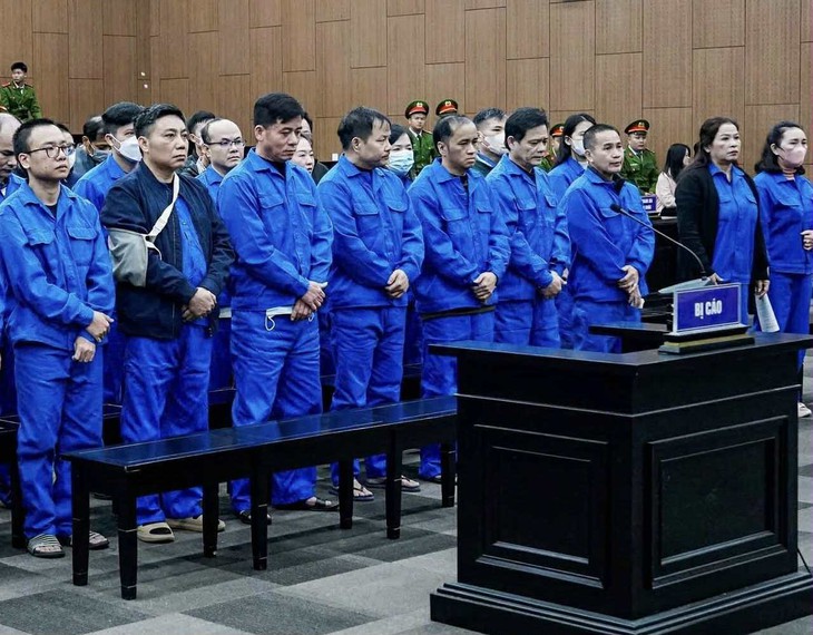 Nhận hối lộ 970 triệu trong 5 vụ 'chạy án', cựu phó chánh án bị đề nghị 7-8 năm tù 1 Nhận hối lộ 970 triệu trong 5 vụ 'chạy án', cựu phó chánh án bị đề nghị 7-8 năm tù - Ảnh 1.