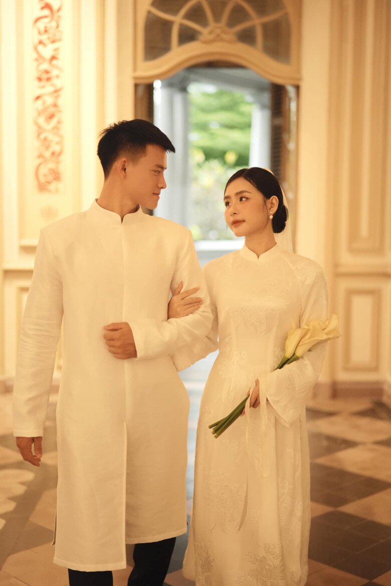 Cặp đôi được khen xứng đôi vừa lừa với visual hút mắt.