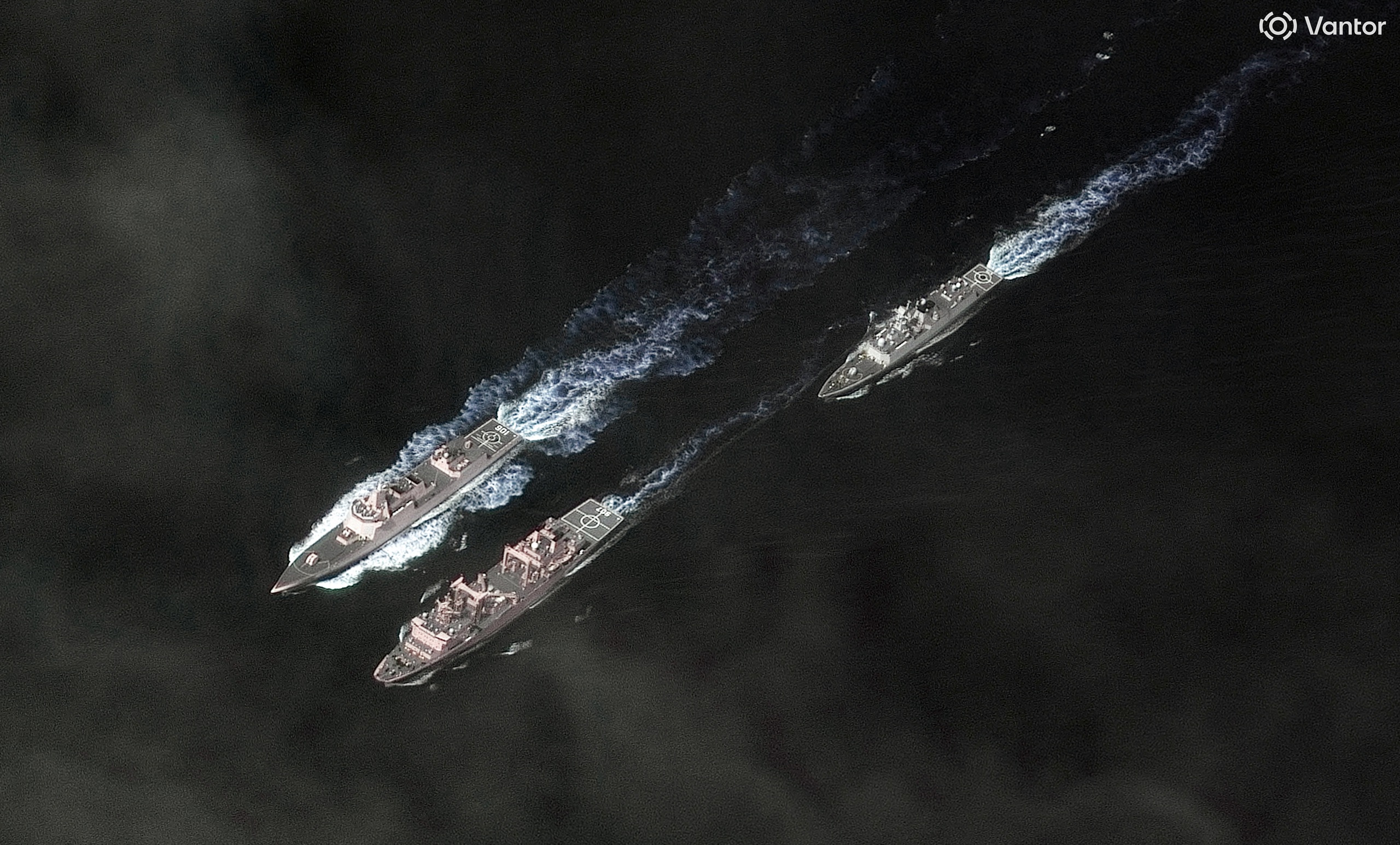 Nhật Bản, Đài Loan bày tỏ quan ngại về động thái quân sự của Trung Quốc - Ảnh 1.