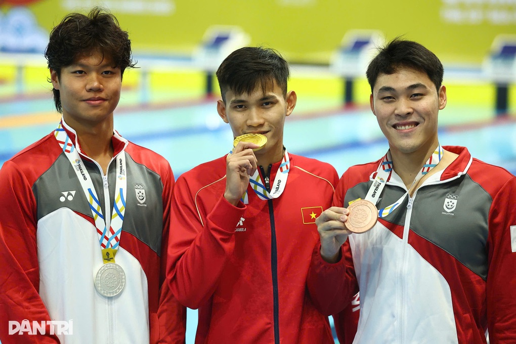 Nhật ký SEA Games 33 ngày 12/12: Điền kinh mang về HCV thứ 22 - 1