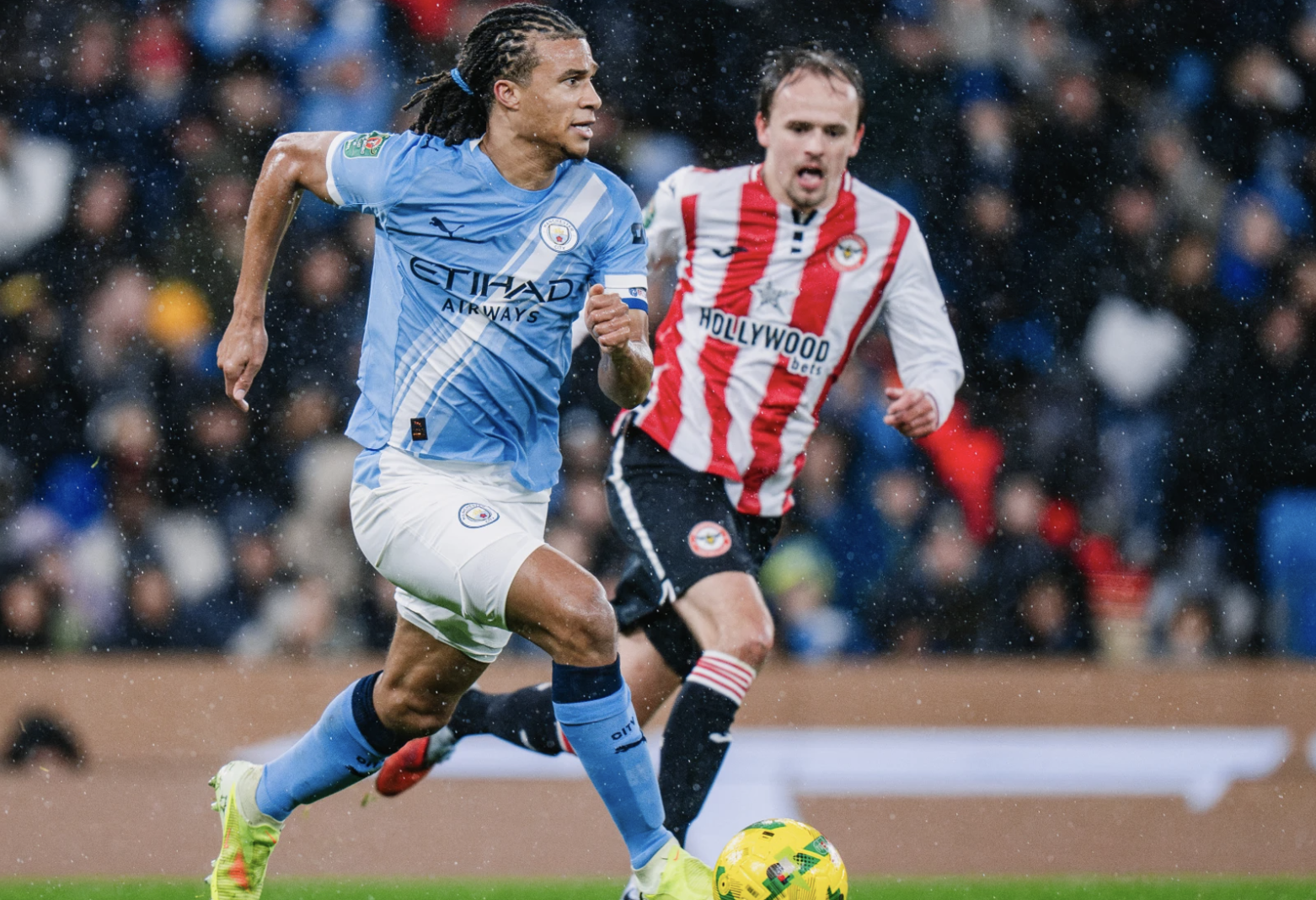 Nhẹ nhàng vượt ải Brentford, Man City thẳng tiến bán kết League Cup 1 Nhẹ nhàng vượt ải Brentford, Man City thẳng tiến bán kết League Cup - Ảnh 1.