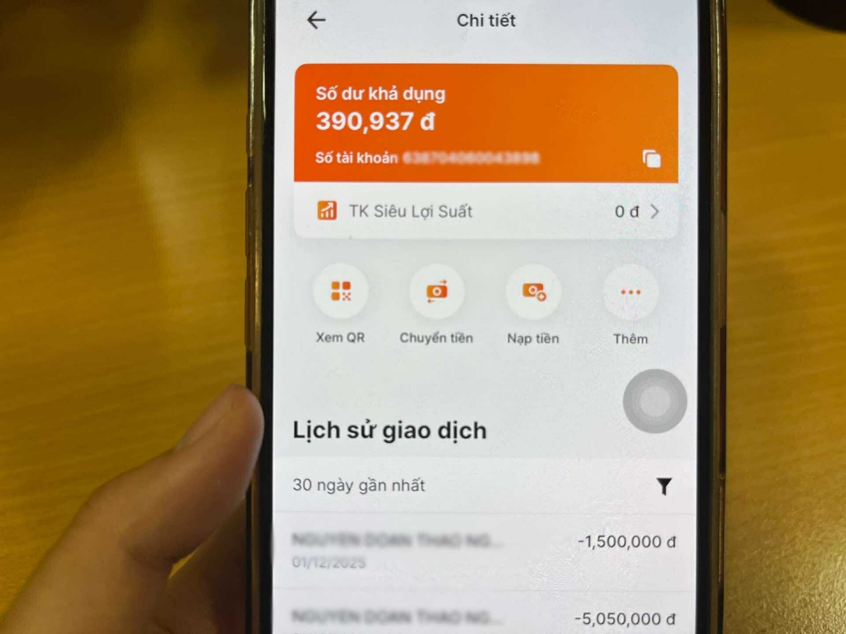 Nhieu ngan hang thu phi tai khoan khong du so