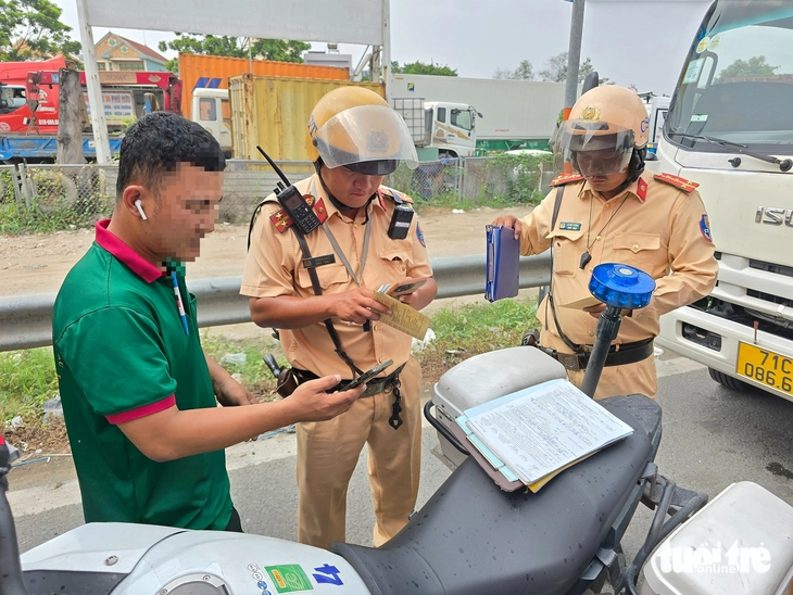 xe container - Ảnh 1.