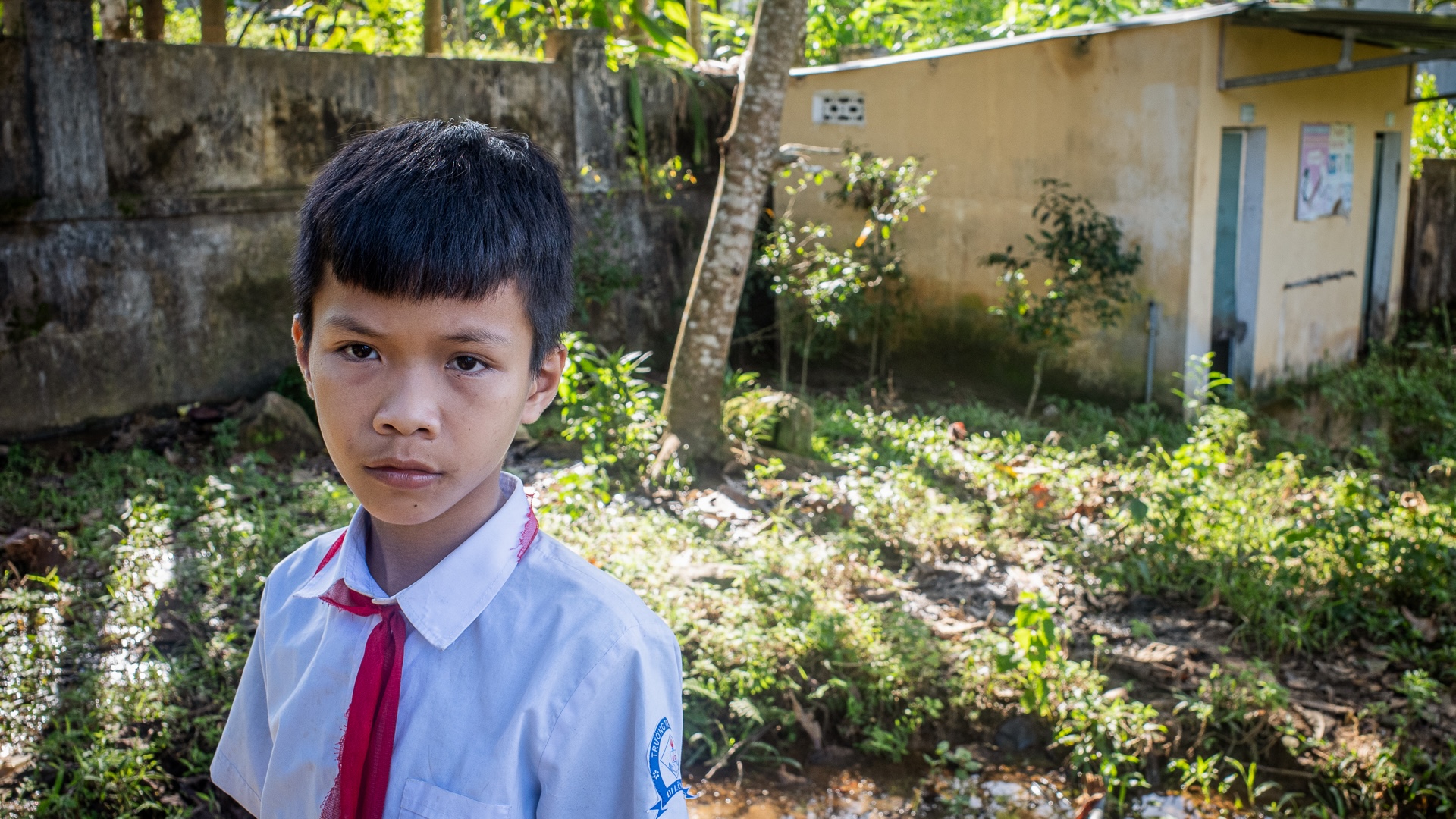 Nhung dua tre giua tam nhin cong trinh phu