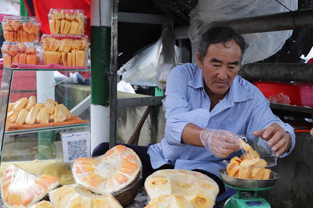 Những mùa tết trên ghe và cuộc sống bên Kênh Tẻ - Ảnh 1.