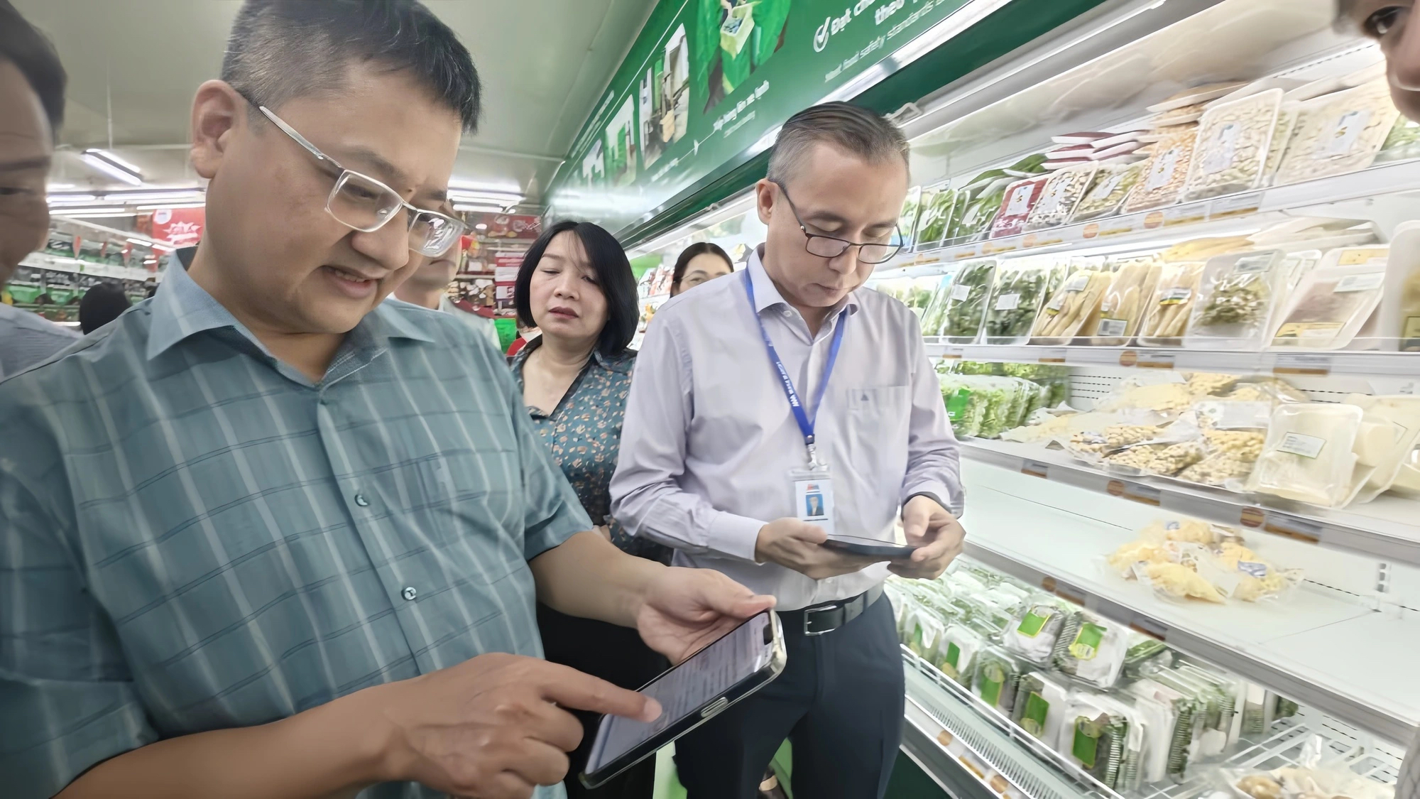 Những thực phẩm nào được kiểm tra chặt dịp Tết Bính Ngọ 2026 tại TP.HCM?- Ảnh 1.