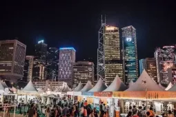 Hồng Kông tháng 10 mê hoặc du khách với lễ hội sôi động và khung cảnh nên thơ