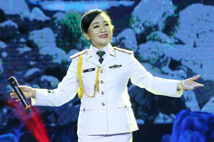 Nữ Đại tá được mệnh danh 