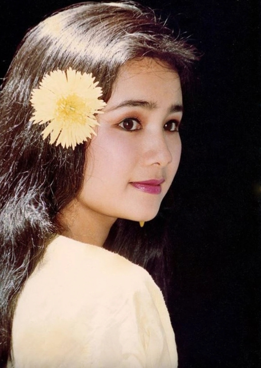 Nữ NSND U60 trẻ đẹp như 30, hôn nhân viên mãn bên chồng đại gia hơn 15 tuổi- Ảnh 1.