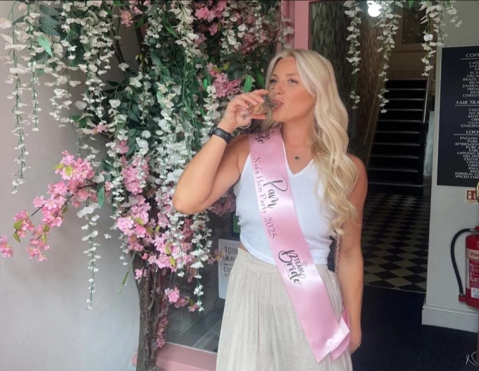 Pamela Pritchard muốn theo đuổi giấc mơ cảnh sát nhưng bị sa thải chỉ sau 9 tháng. Ảnh: WNS