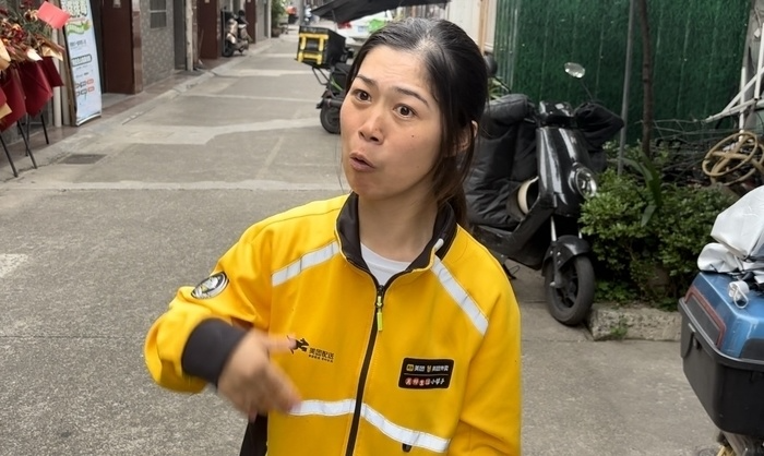 Nữ shipper bại não giao 73 . 000 Đơn hàng: Hành trình vượt khó và tự hào làm mẹ - Ảnh 2.