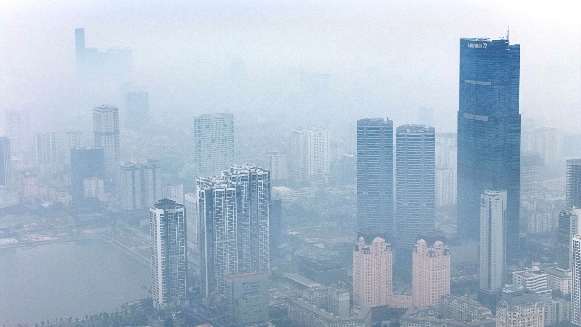 Ô nhiễm không khí nguy hiểm thế nào mà Hà Nội yêu cầu cho học sinh nghỉ học nếu nghiêm trọng? - Ảnh 1.