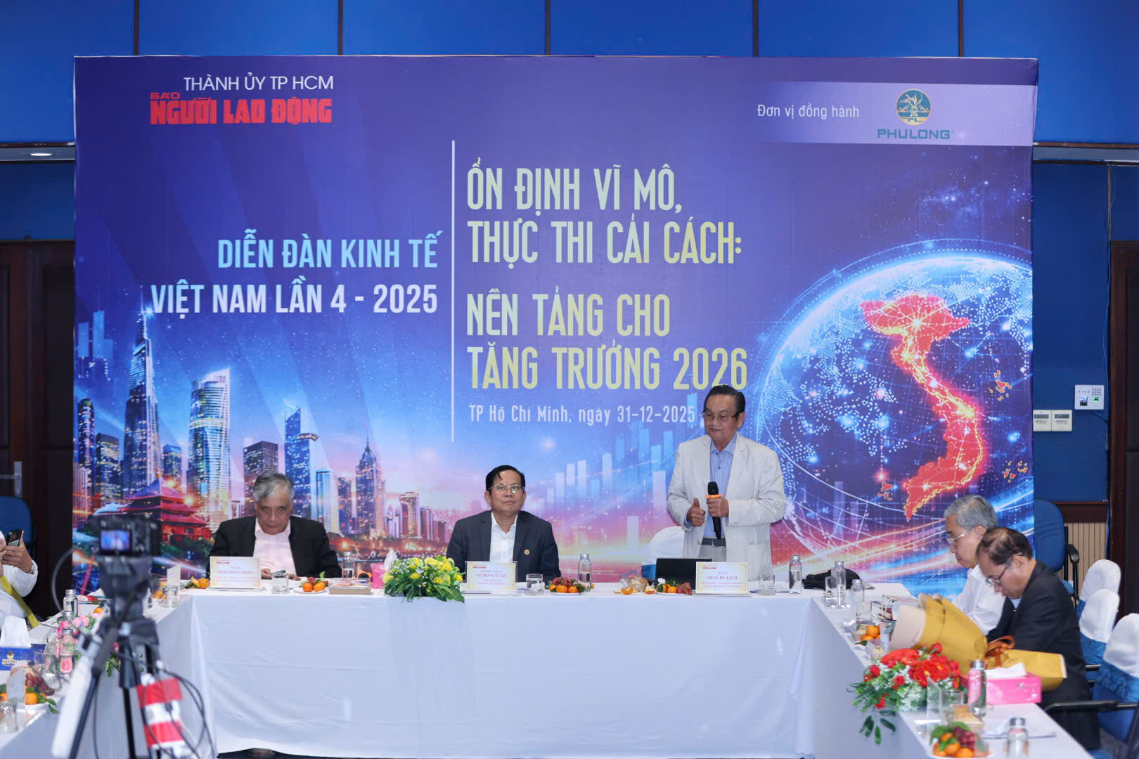 Ổn định vĩ mô để kinh tế tăng trưởng hai con số trong năm 2026- Ảnh 1.